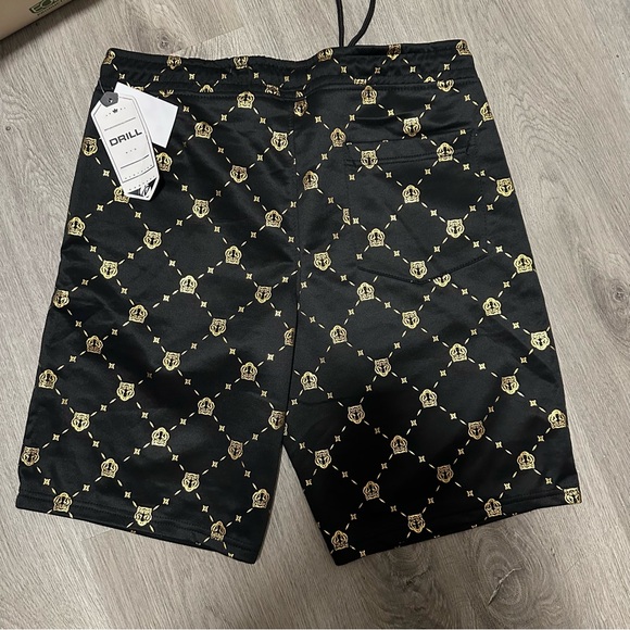 NWT DRILL CLOTHING COMPANY Gold & Black Tiger Print Mens Short Size M - Picture 6 of 9